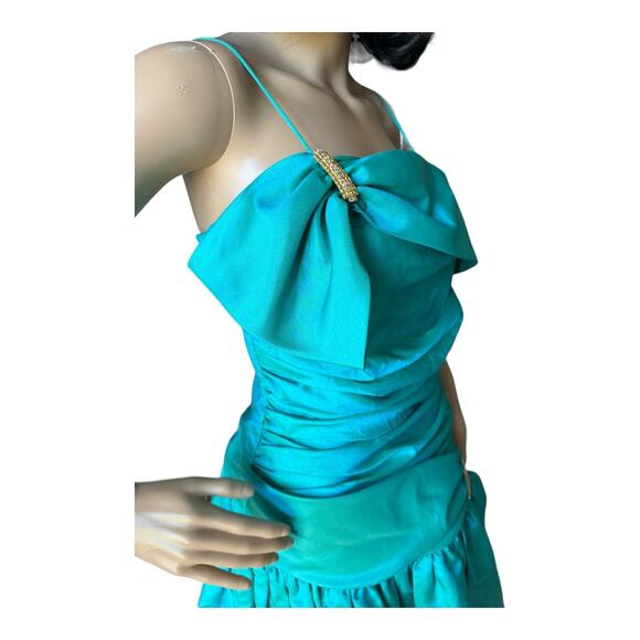 1980s Darcy Teal Iridescent Ruffled Prom Dress – Gold Accents, ILGWU small - Picture 4 of 14